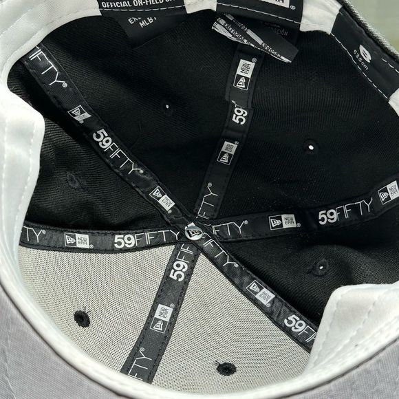 Pittsburgh Pirates Authentic Collection 59FIFTY New Era Black Fitted Hat… - Picture 8 of 9